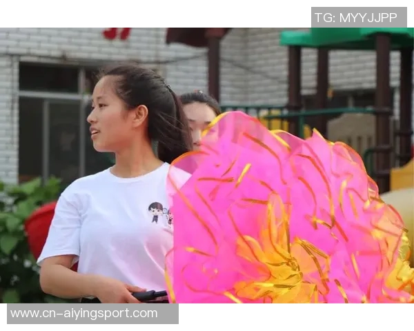 萨默尔直言多特需面对现实施洛特贝克缺乏领导能力亟待解决