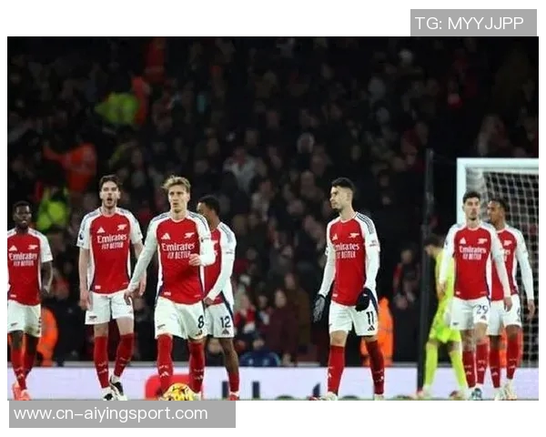 内维尔直言利物浦实力下滑认为球队正经历艰难时期